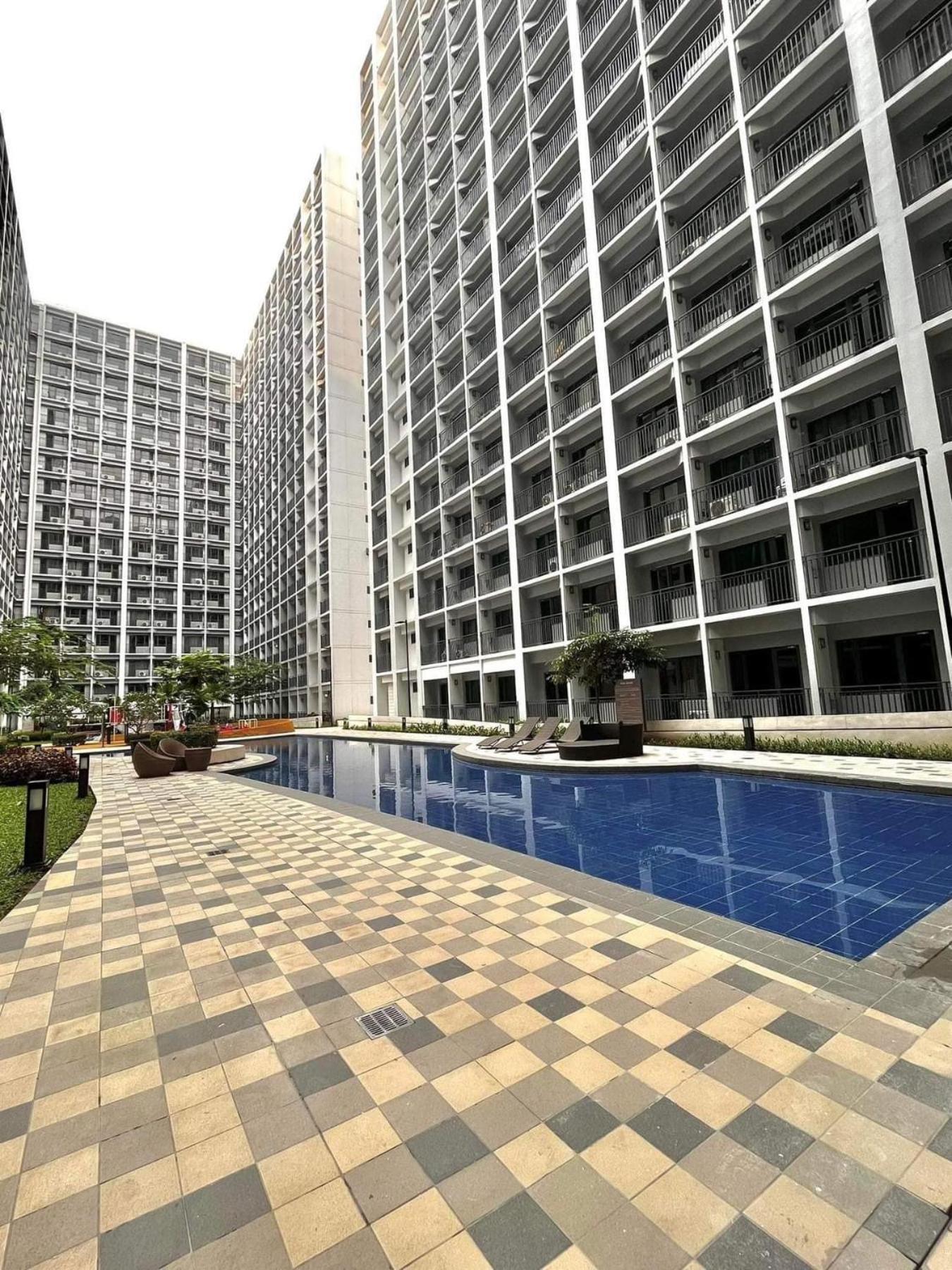 Shore 2 Residences High Speed Internet Walking Distance To Moa And Ikea Manilla Buitenkant foto